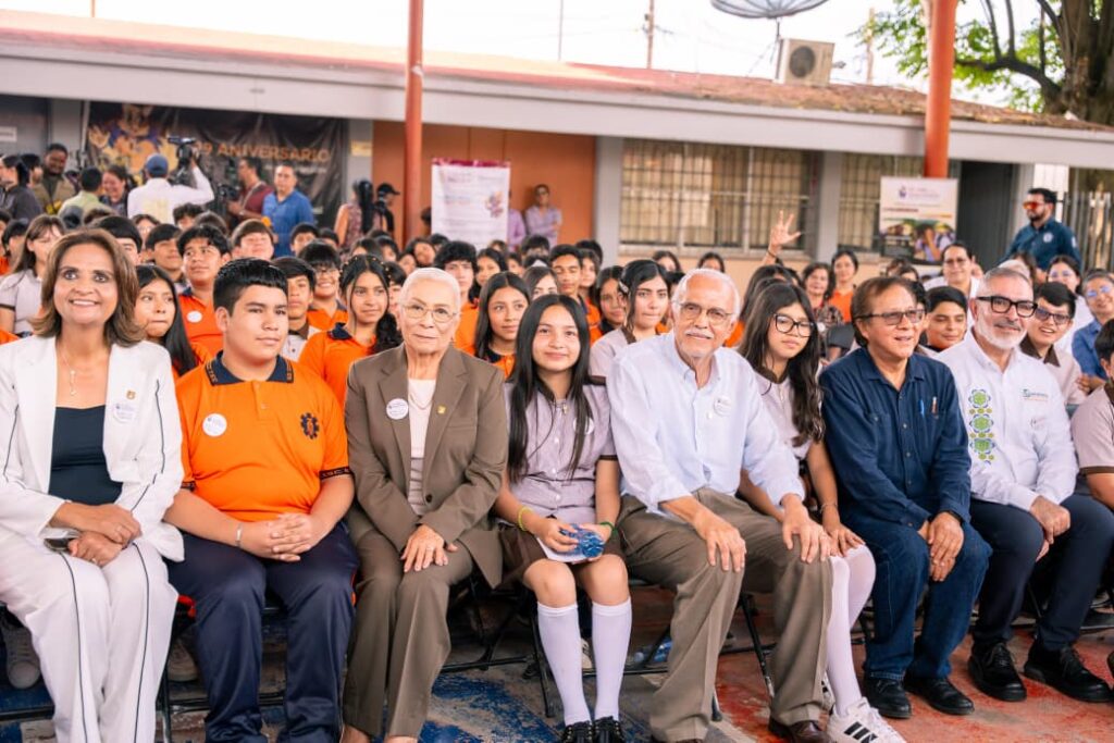 Miguel Ángel Navarro y Beatriz Estrada presentan en Nayarit “El ABC de las Emociones”